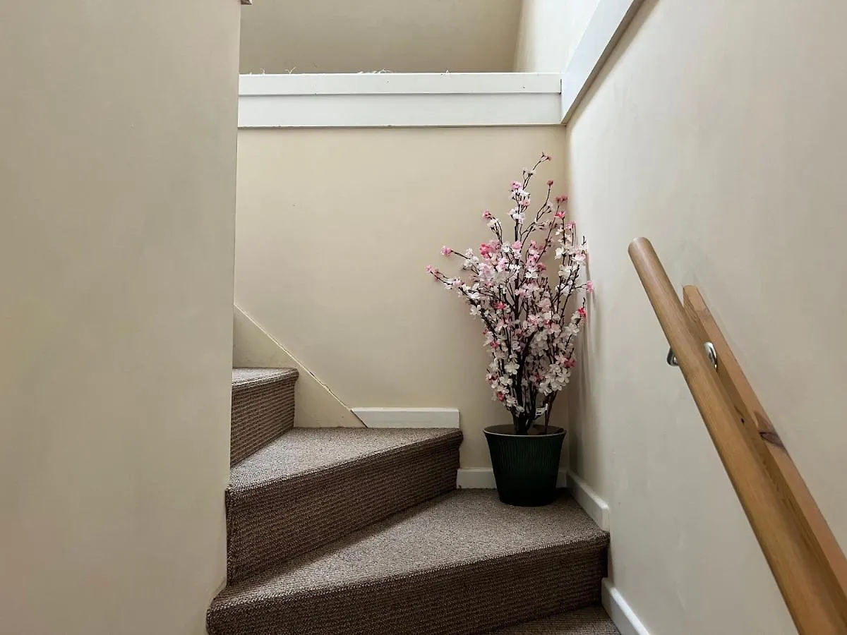 Lovely 2-Bedroom Apartment In A Great Location Nottingham